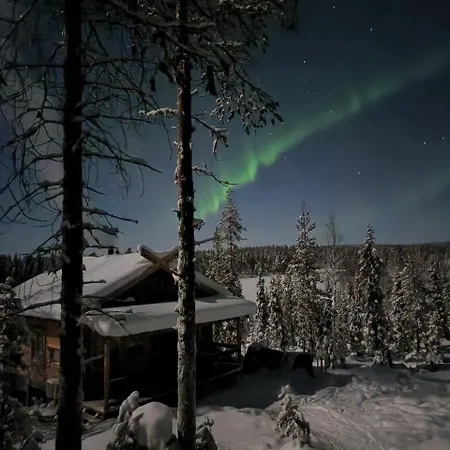 シャレー Lapland Riverside Cabin, Aekaesjoki Hideaway - Riverview, Traditional Sauna, Avanto, Wifi, Ski, Yllaes Akasjoensuu
