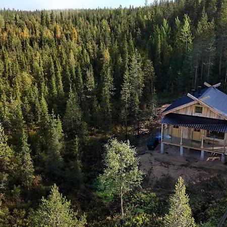 Lapland Riverside Cabin, Aekaesjoki Hideaway - Riverview, Traditional Sauna, Avanto, Wifi, Ski, Yllaes Akasjoensuu