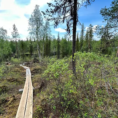 Lapland Riverside Cabin, Aekaesjoki Hideaway - Riverview, Traditional Sauna, Avanto, Wifi, Ski, Yllaes Chalet