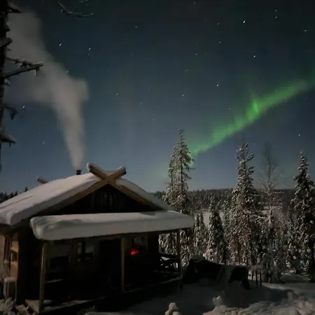 Lapland Riverside Cabin, Aekaesjoki Hideaway - Riverview, Traditional Sauna, Avanto, Wifi, Ski, Yllaes Chalet