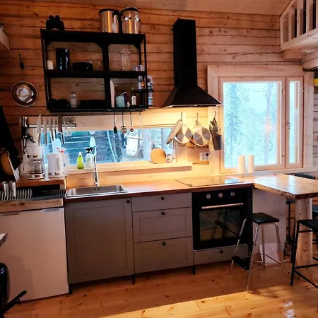 Lapland Riverside Cabin, Aekaesjoki Hideaway - Riverview, Traditional Sauna, Avanto, Wifi, Ski, Yllaes * Akasjoensuu