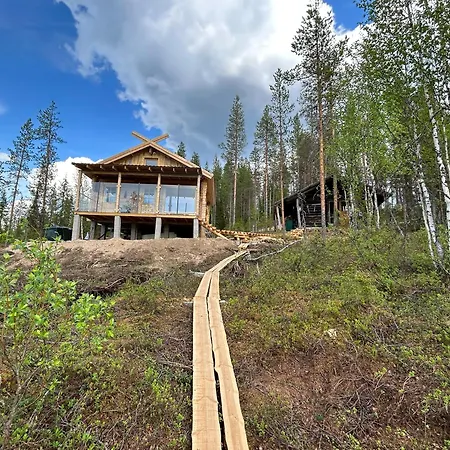 Chalet Lapland Riverside Cabin, Aekaesjoki Hideaway - Riverview, Traditional Sauna, Avanto, Wifi, Ski, Yllaes