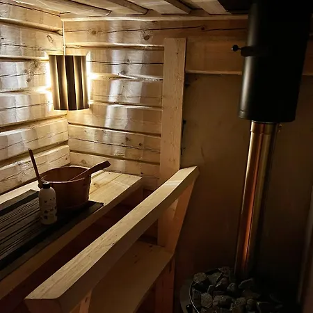 Lapland Riverside Cabin, Aekaesjoki Hideaway - Riverview, Traditional Sauna, Avanto, Wifi, Ski, Yllaes Akasjoensuu