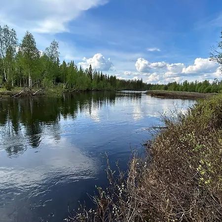 Lapland Riverside Cabin, Aekaesjoki Hideaway - Riverview, Traditional Sauna, Avanto, Wifi, Ski, Yllaes Chalet