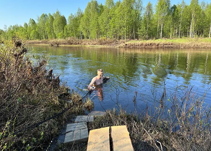 Lapland Riverside Cabin, Aekaesjoki Hideaway - Riverview, Traditional Sauna, Avanto, Wifi, Ski, Yllaes Akasjoensuu