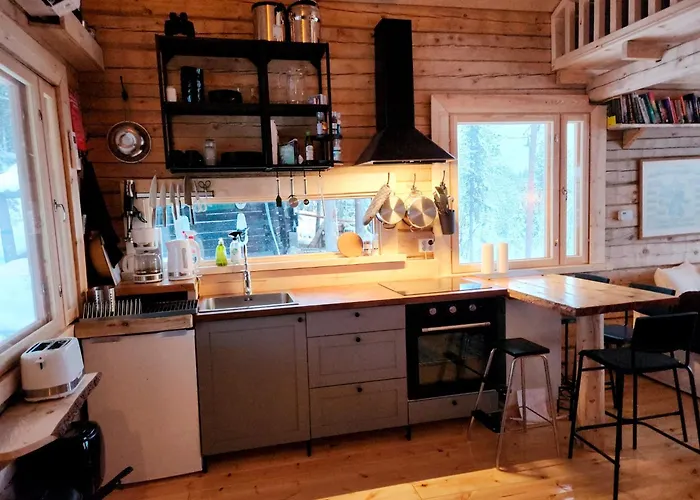 Lapland Riverside Cabin, Aekaesjoki Hideaway - Riverview, Traditional Sauna, Avanto, Wifi, Ski, Yllaes * Akasjoensuu