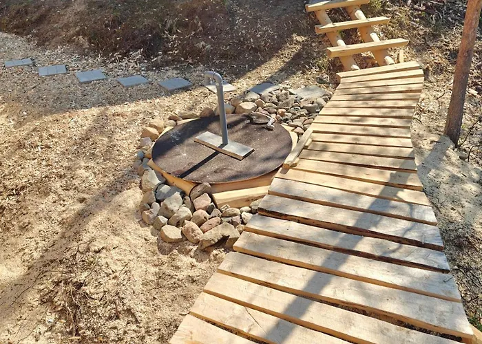 Lapland Riverside Cabin, Aekaesjoki Hideaway - Riverview, Traditional Sauna, Avanto, Wifi, Ski, Yllaes Chalet