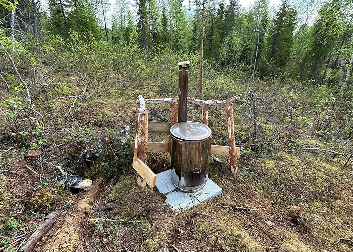 Lapland Riverside Cabin, Aekaesjoki Hideaway - Riverview, Traditional Sauna, Avanto, Wifi, Ski, Yllaes شاليه *