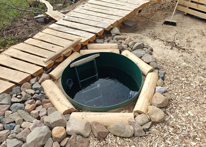 Lapland Riverside Cabin, Aekaesjoki Hideaway - Riverview, Traditional Sauna, Avanto, Wifi, Ski, Yllaes