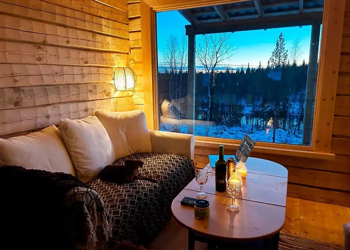 Chalet Lapland Riverside Cabin, Aekaesjoki Hideaway - Riverview, Traditional Sauna, Avanto, Wifi, Ski, Yllaes Akasjoensuu