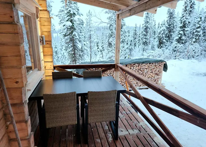 Lapland Riverside Cabin, Aekaesjoki Hideaway - Riverview, Traditional Sauna, Avanto, Wifi, Ski, Yllaes Chalet *
